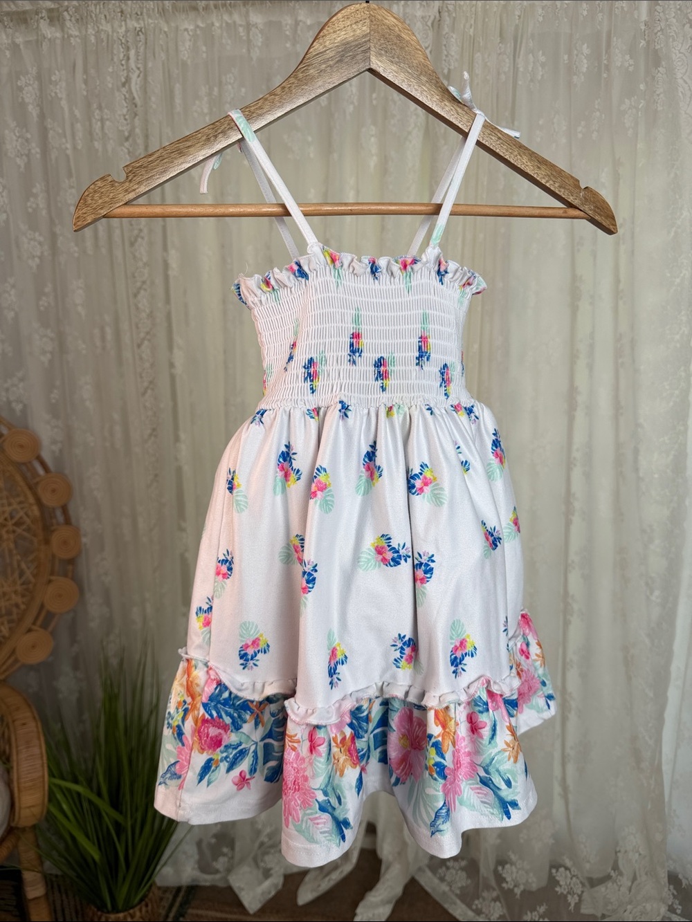 (5for$12) Tommy Bahama Girls White Floral Smocked Sundress